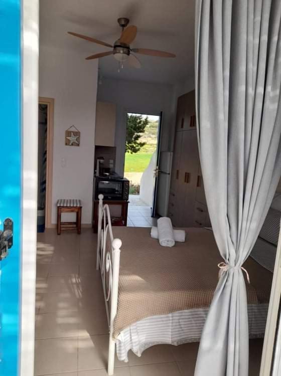 Glyfada Suite Kastrákion エクステリア 写真
